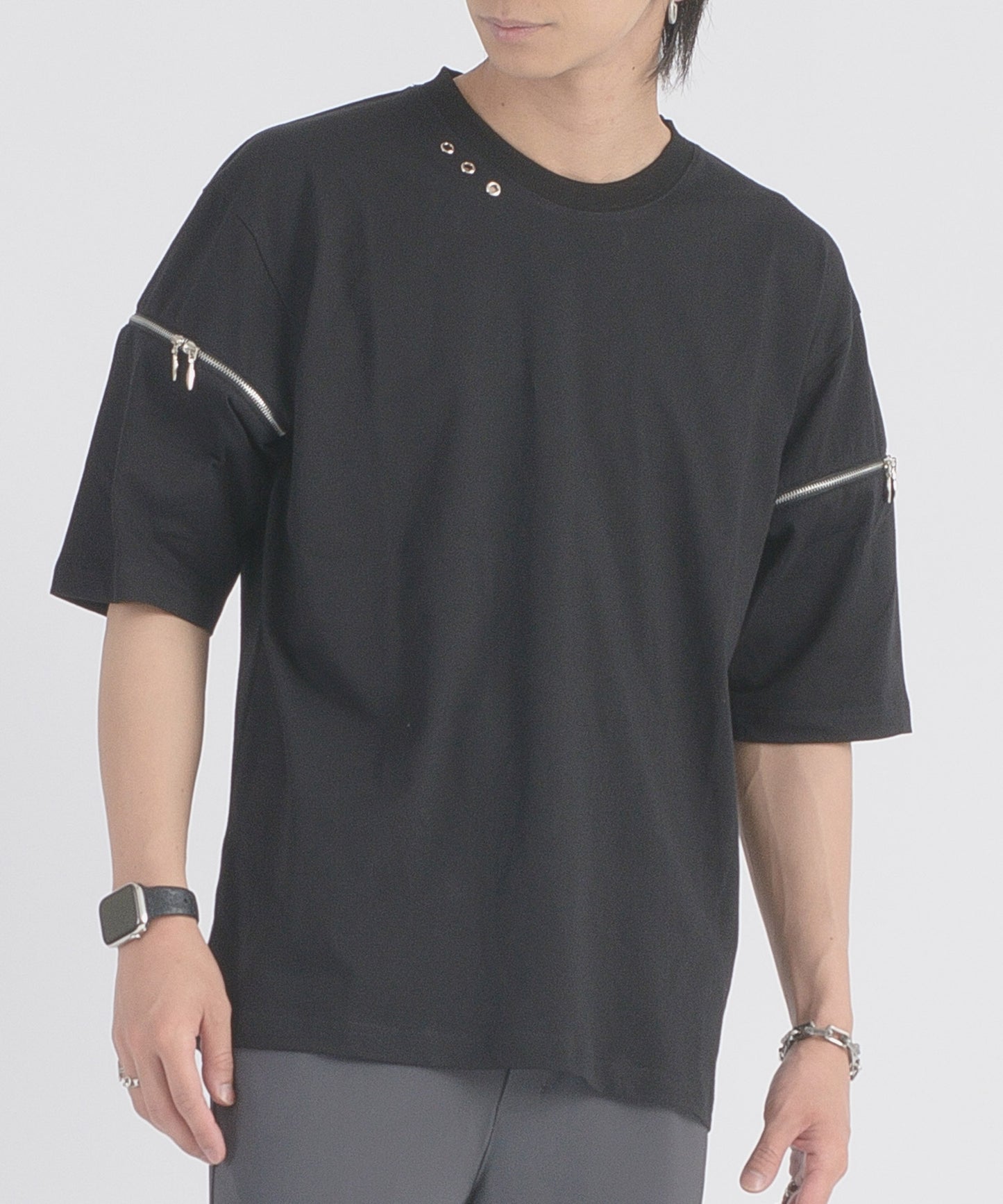ファスナースリーブTシャツ
