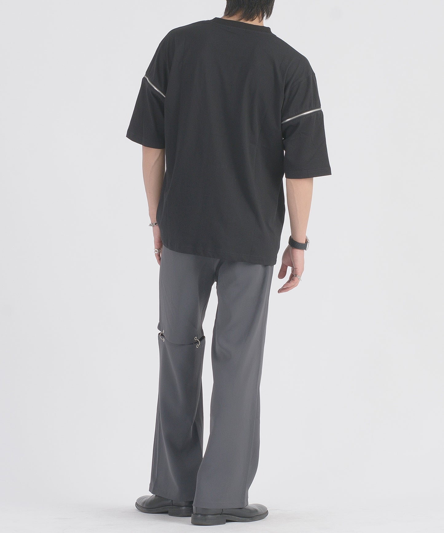 ファスナースリーブTシャツ