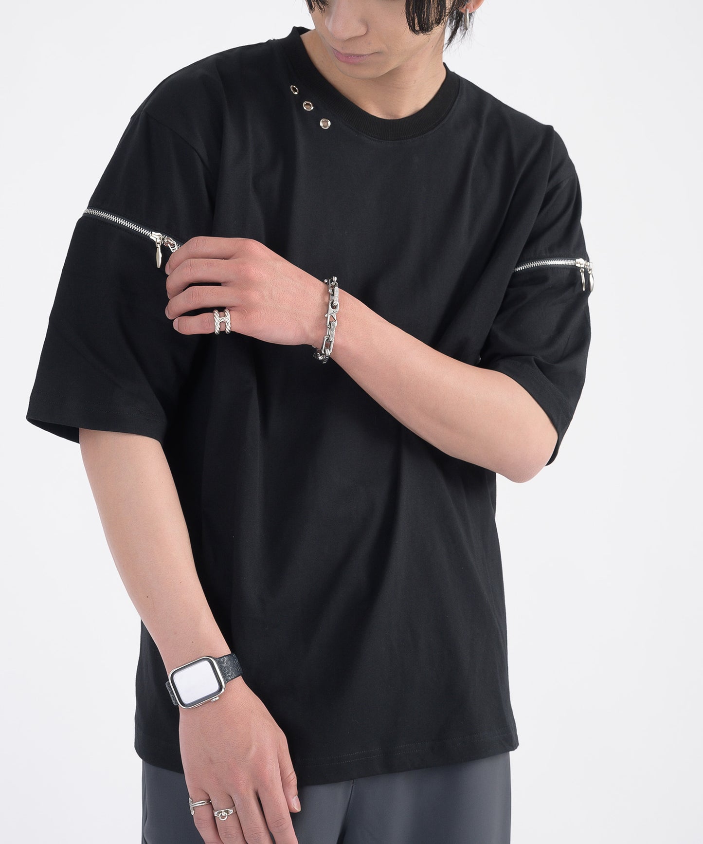 ファスナースリーブTシャツ