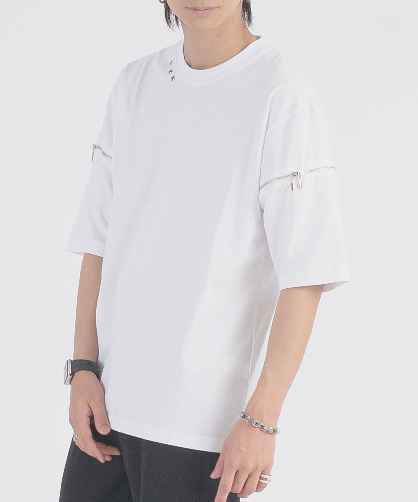 ファスナースリーブTシャツ
