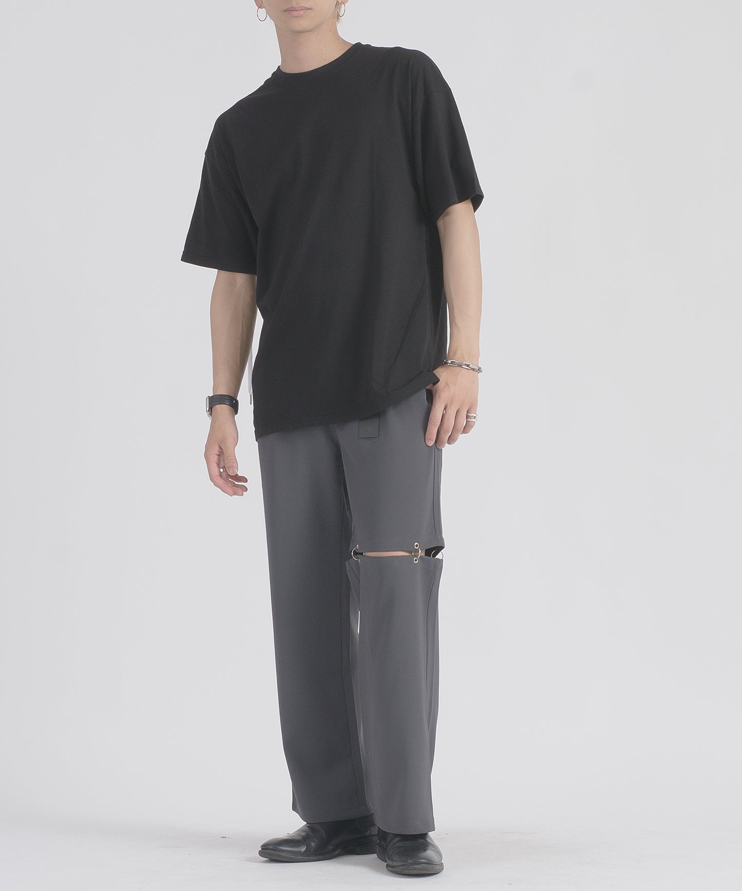 レースアップTシャツ