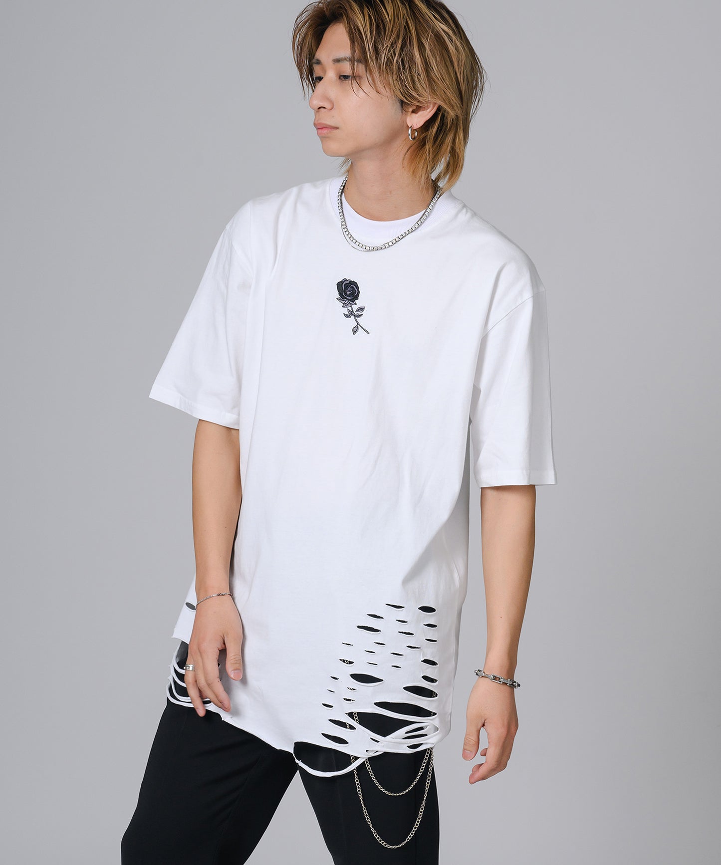 ローズ刺繍グランジTシャツ