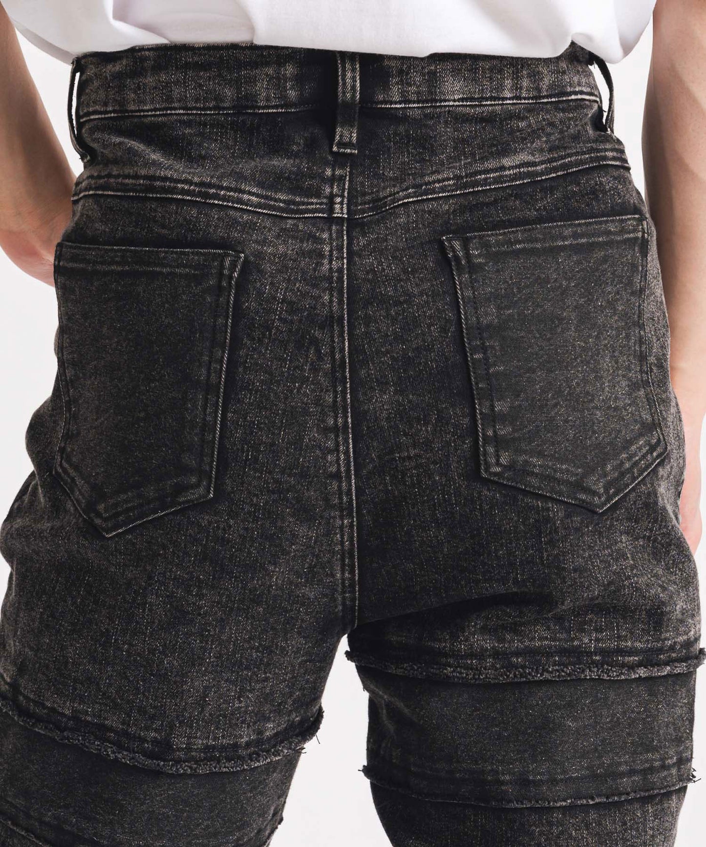 ストレッチストレートパンツ