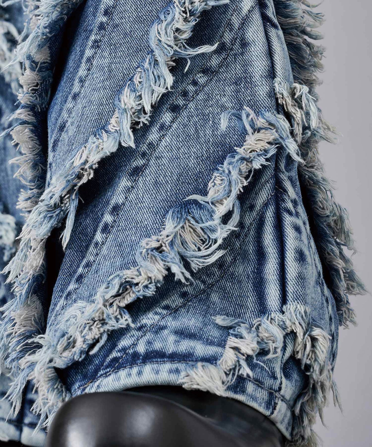 フリンジフレアデニムパンツ