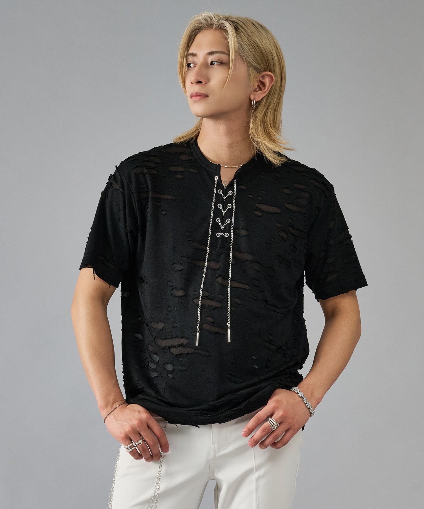 チェーンレースアップTシャツ