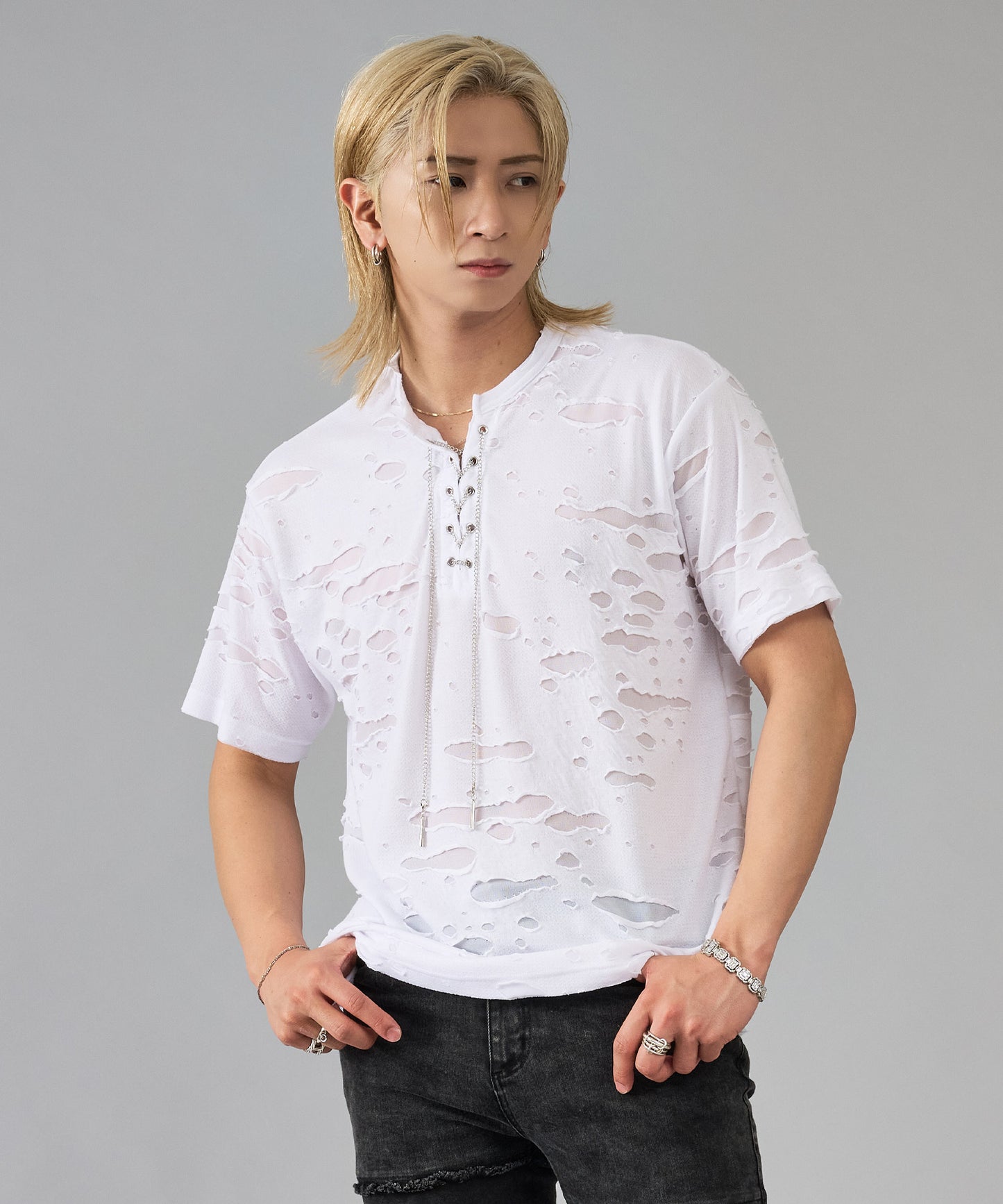チェーンレースアップTシャツ