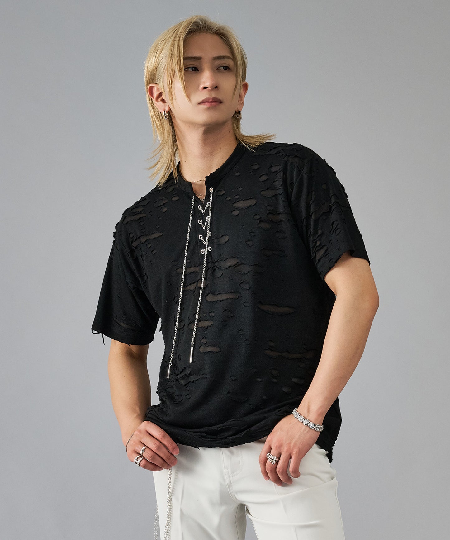 チェーンレースアップTシャツ