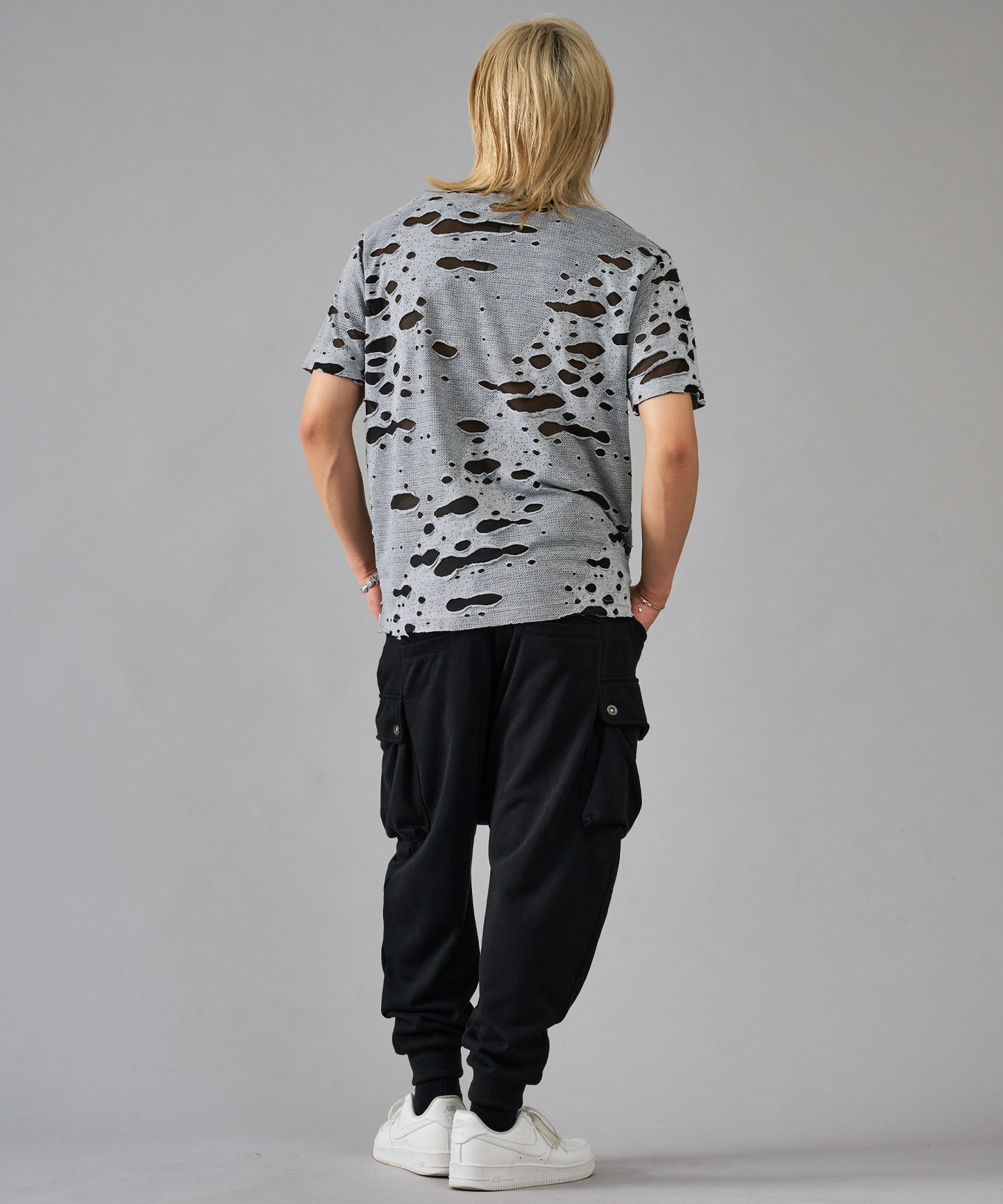 チェーンレースアップTシャツ