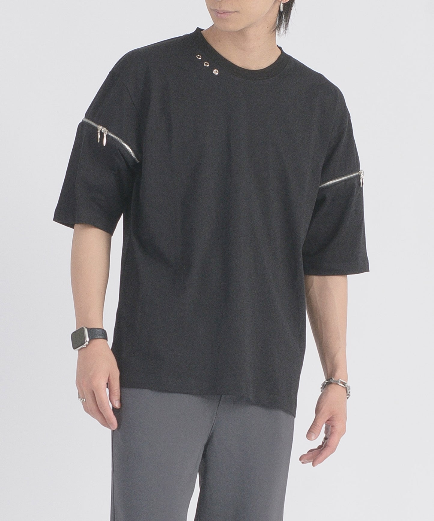 ファスナースリーブTシャツ