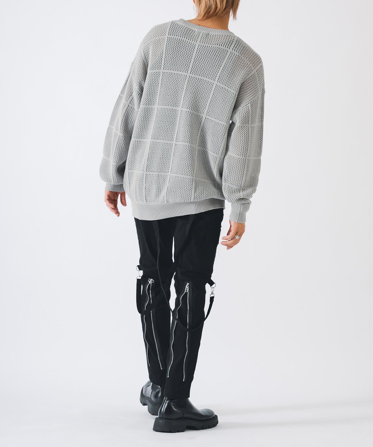 メッシュクルーネックニット