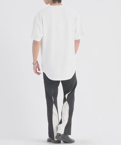 ネックレスラウンドヘムTシャツ