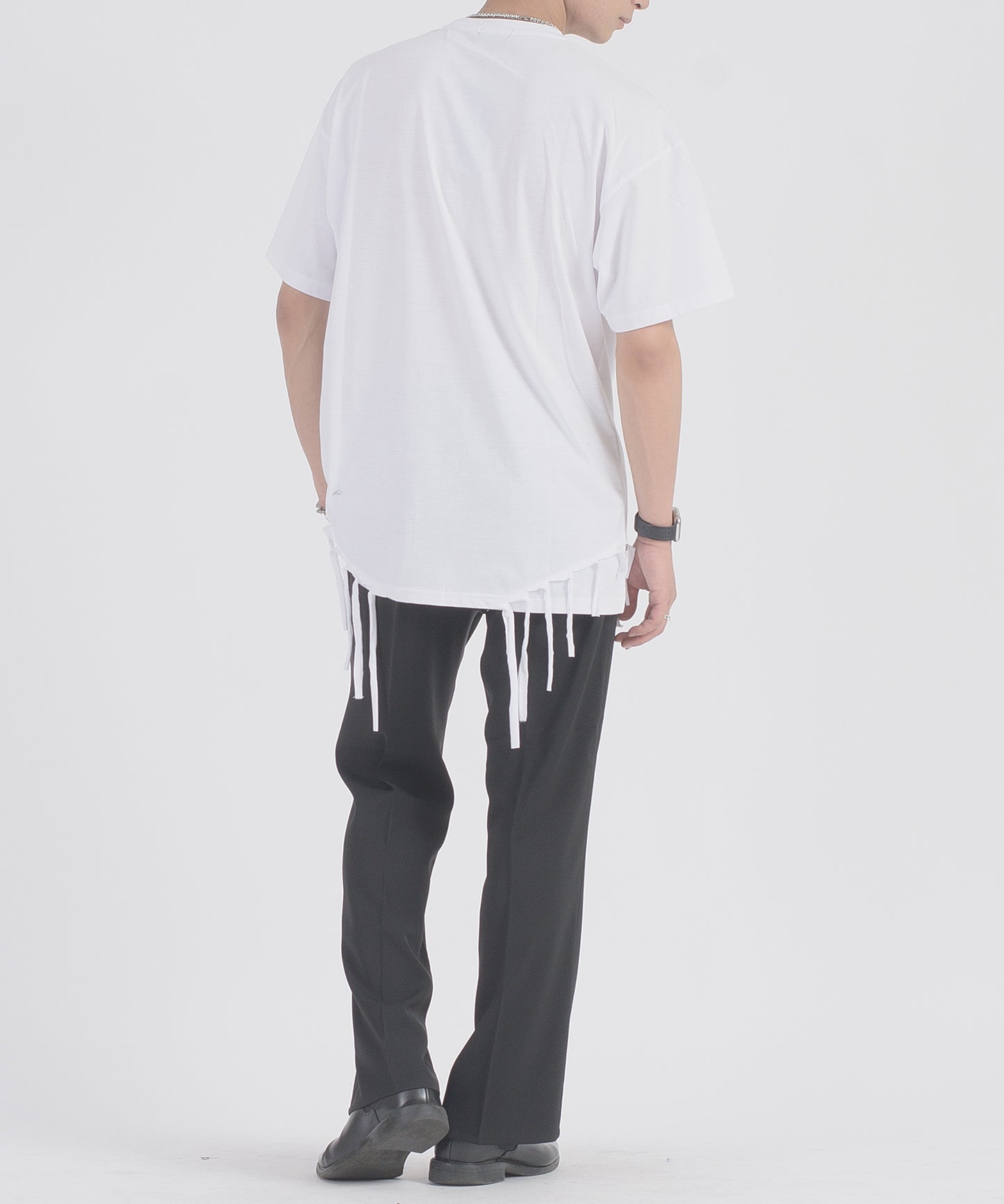 フリンジヘムTシャツ