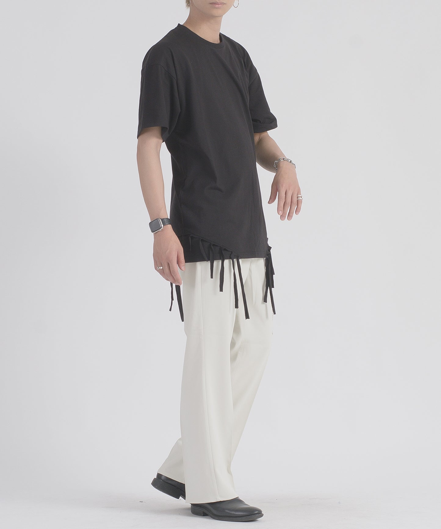 フリンジヘムTシャツ