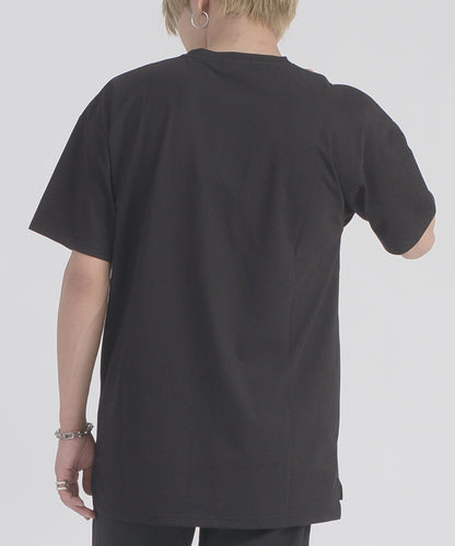 ピラミッドスタッズTシャツ