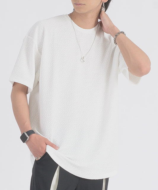 ネックレスラウンドヘムTシャツ