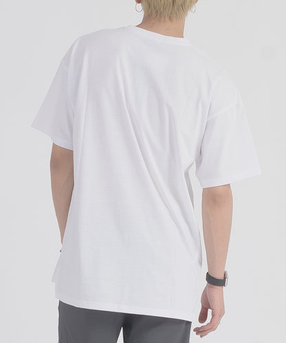 ピラミッドスタッズTシャツ