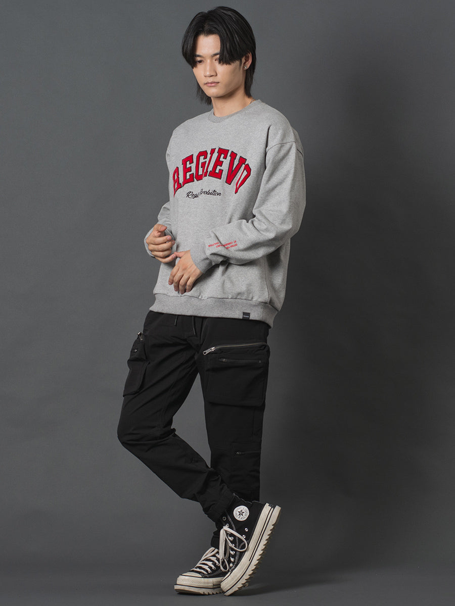 アップリケロゴトレーナー