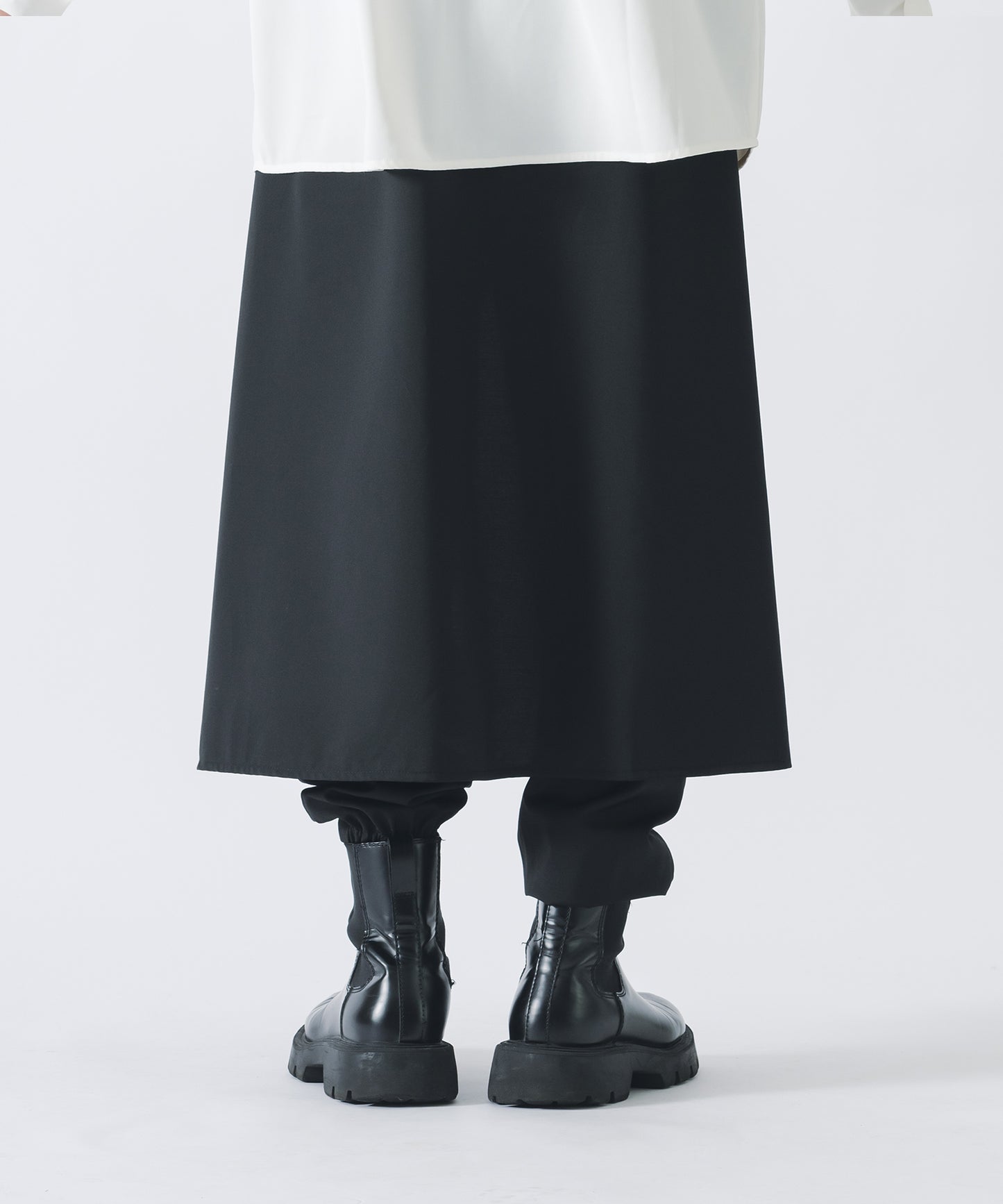 巻きスカート付きジョガーパンツ