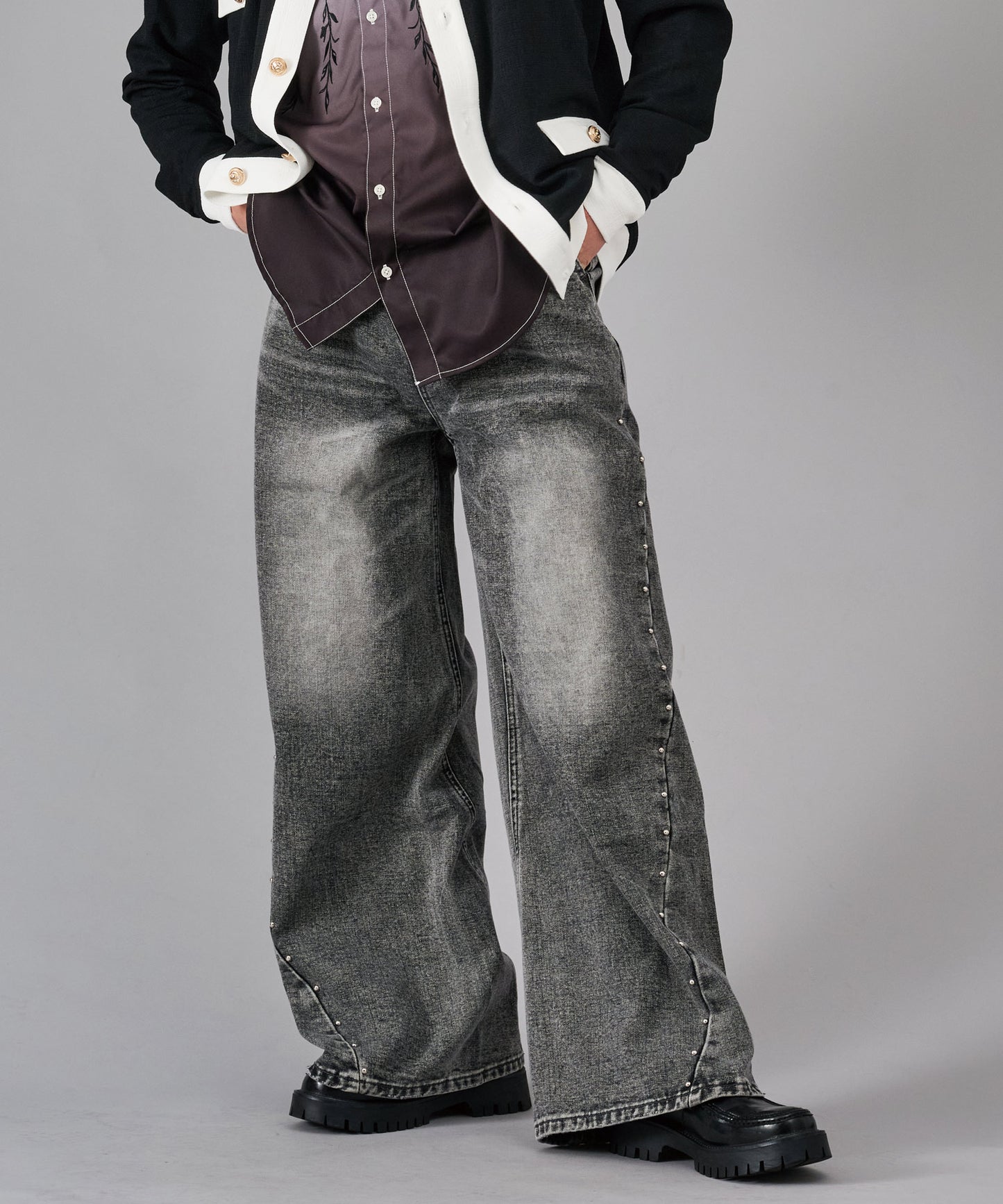 スタッズワイドバギーデニムパンツ