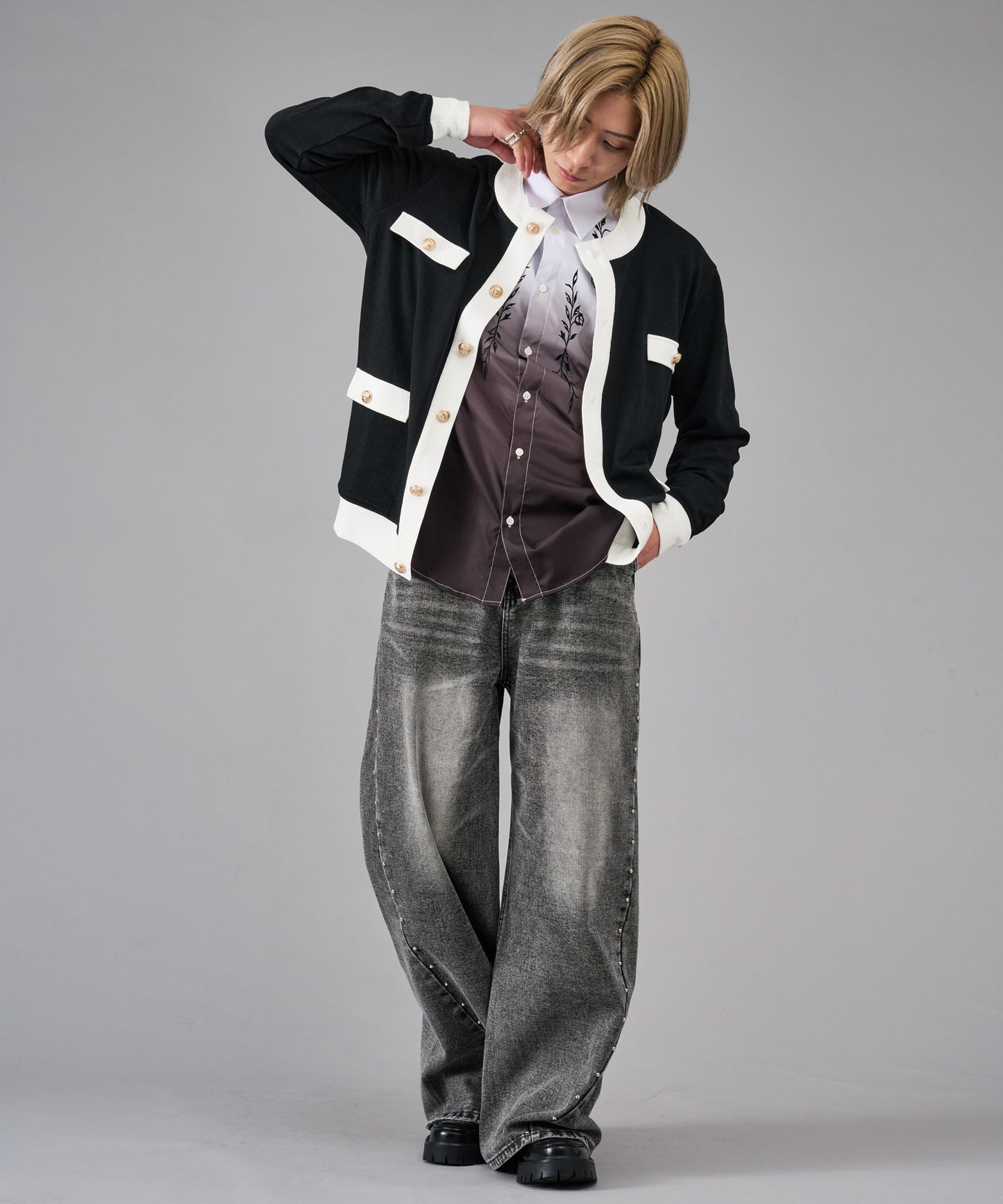 スタッズワイドバギーデニムパンツ