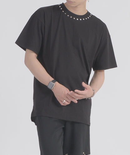 ピラミッドスタッズTシャツ