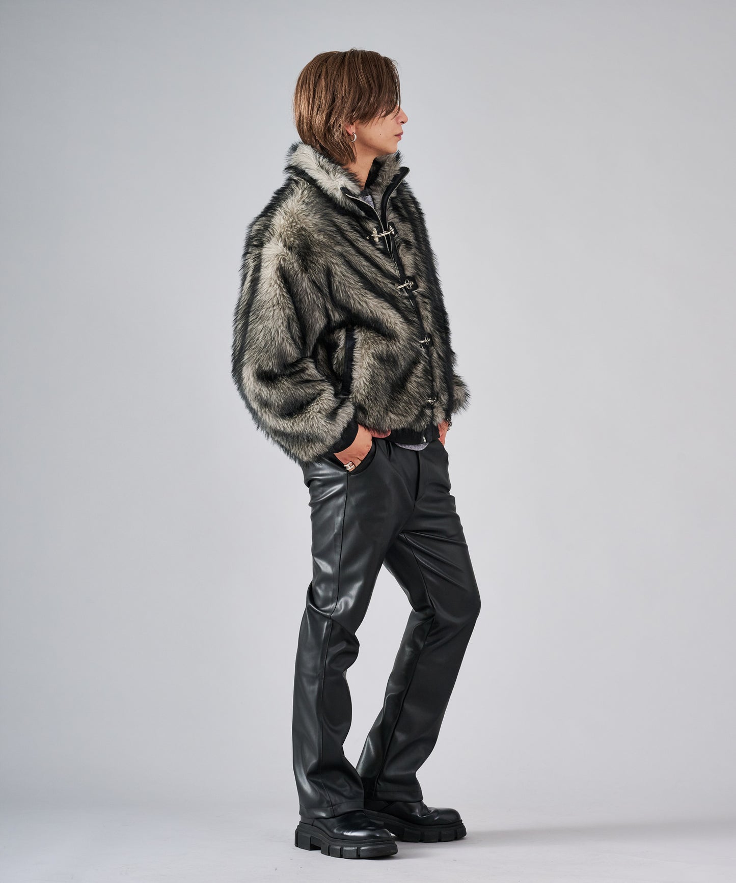 バックルファースタンドブルゾン