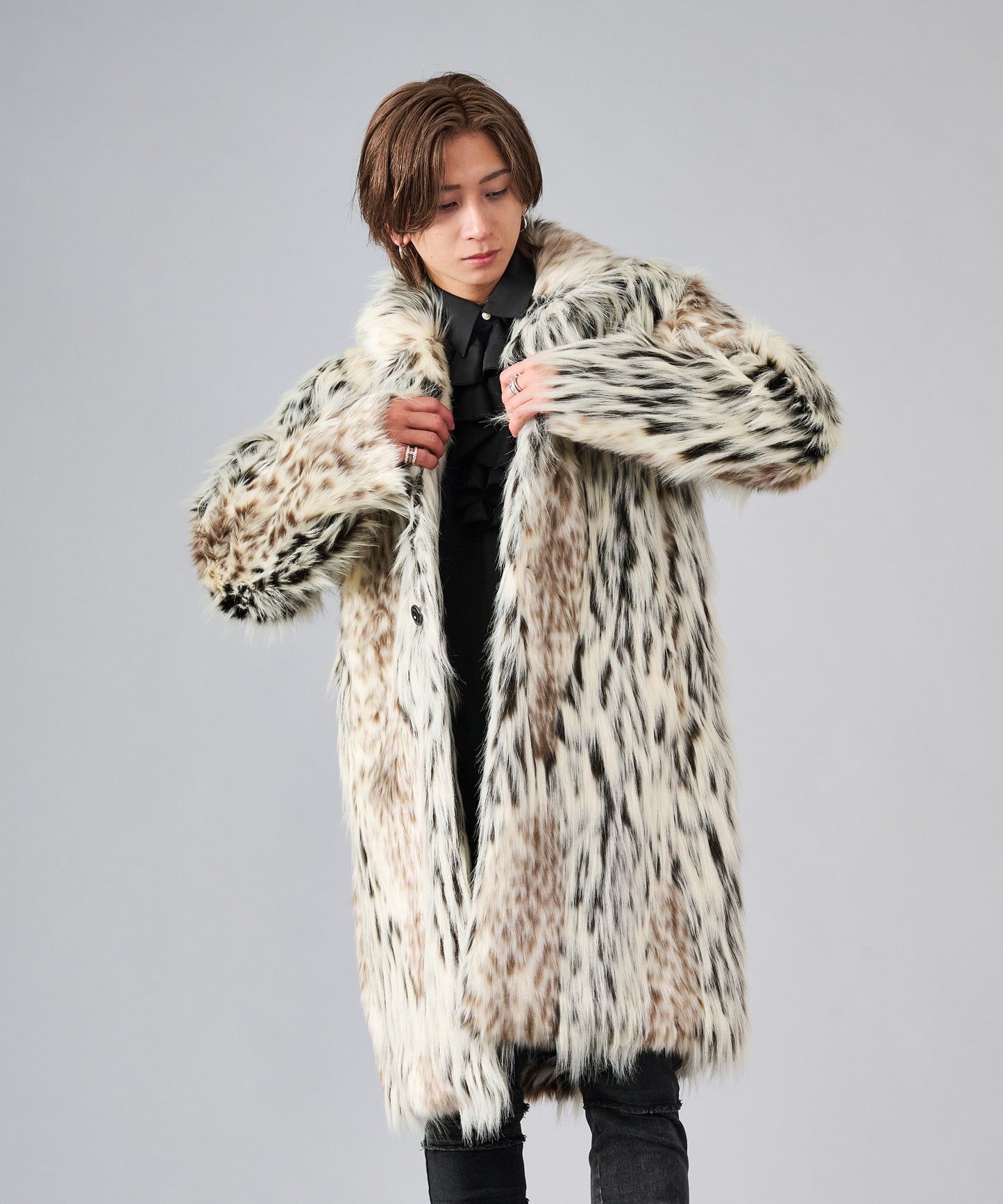 ファードロップショルダーチェスターコート