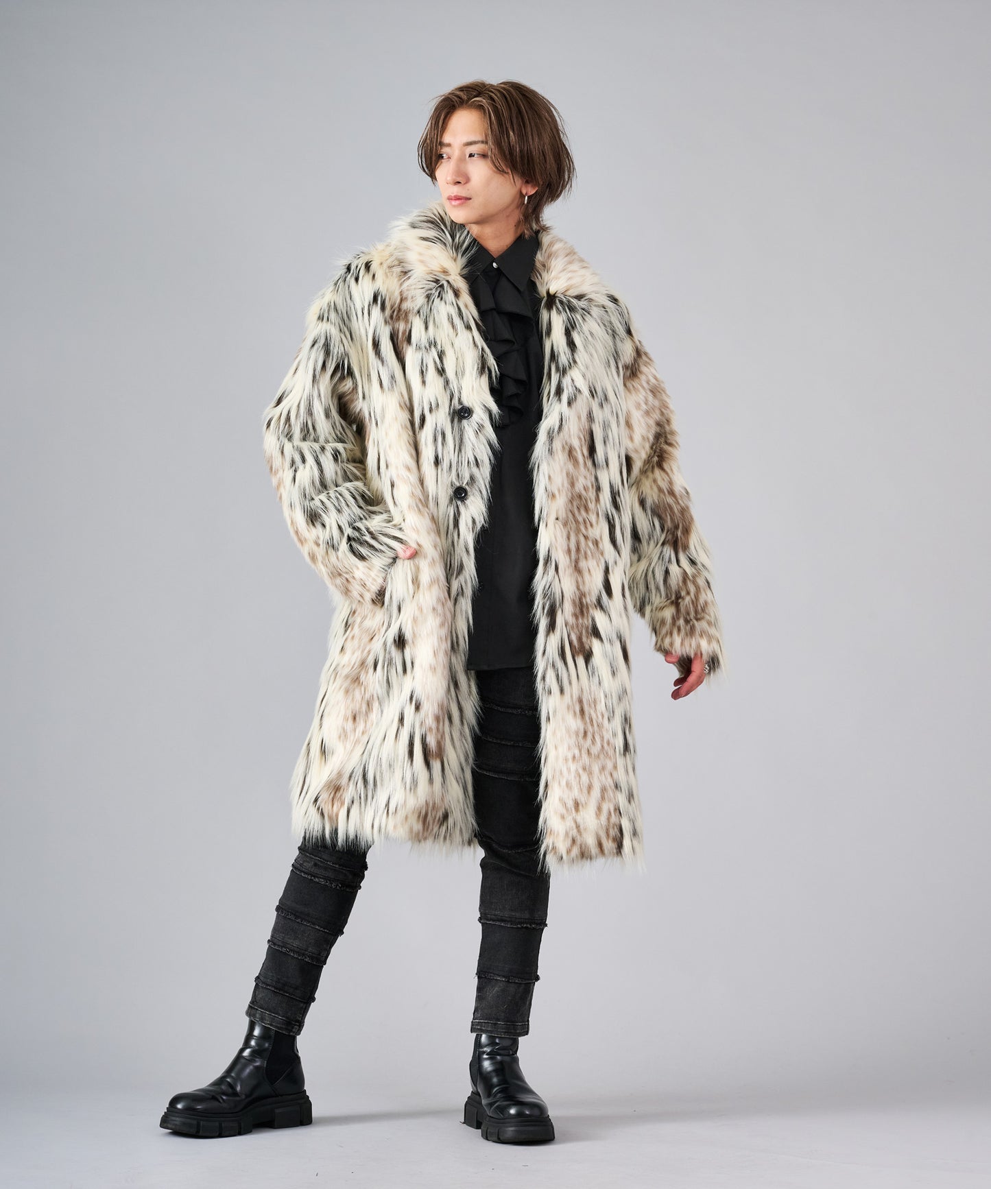 ファードロップショルダーチェスターコート