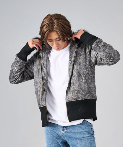 薄中綿キルトファー付きパーカー