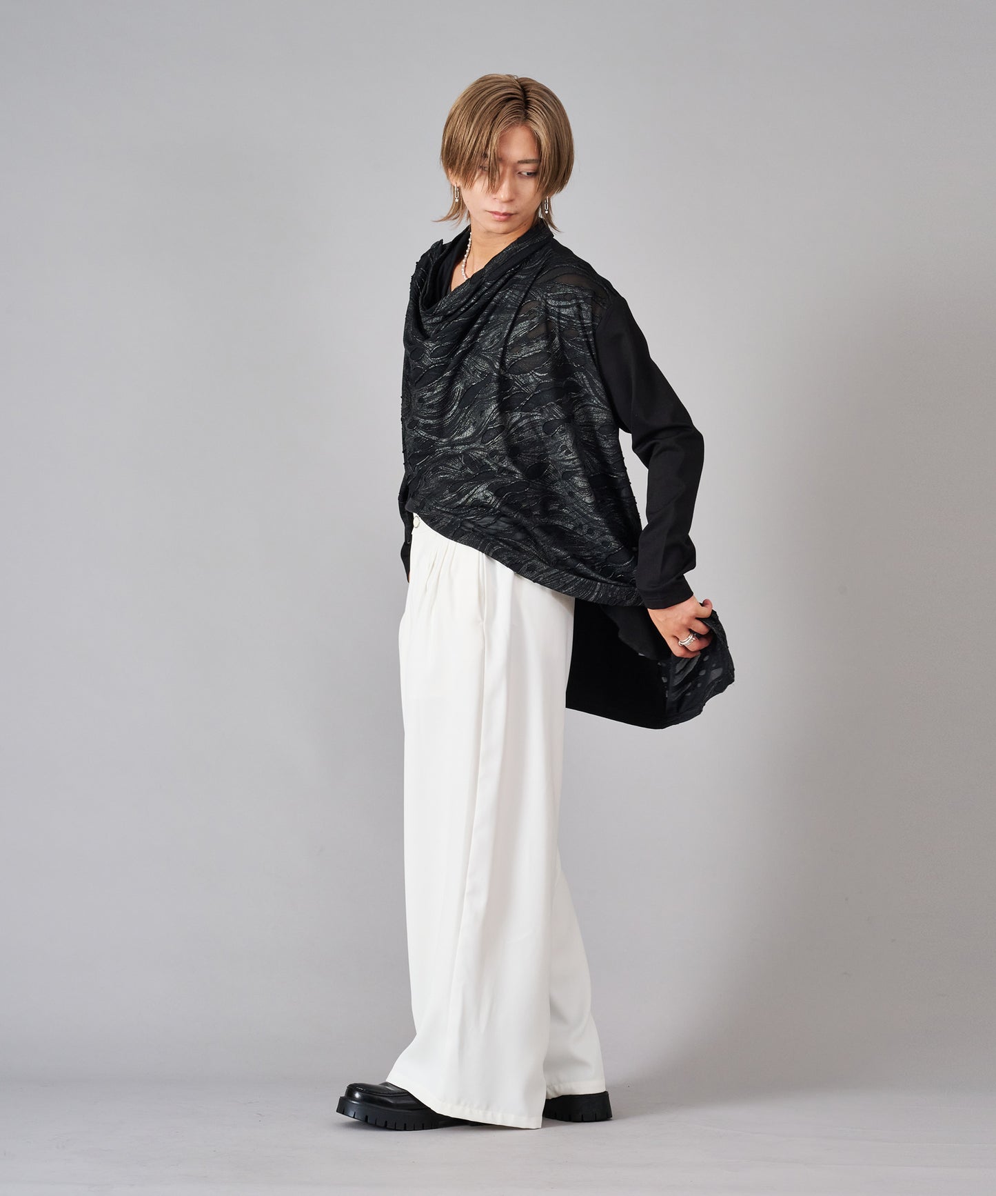 ドレープカーデ