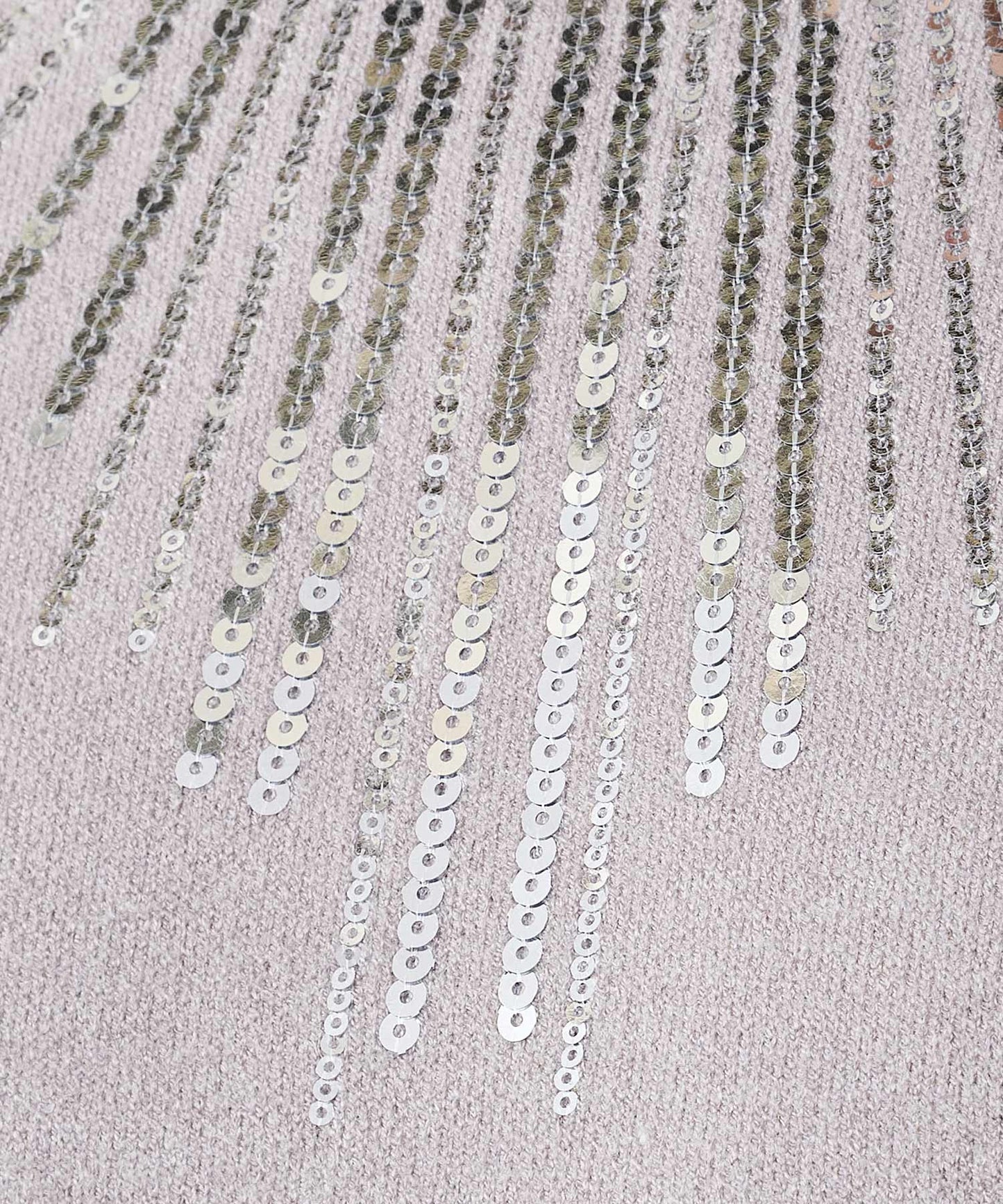 スパンコール刺繍タートルネック