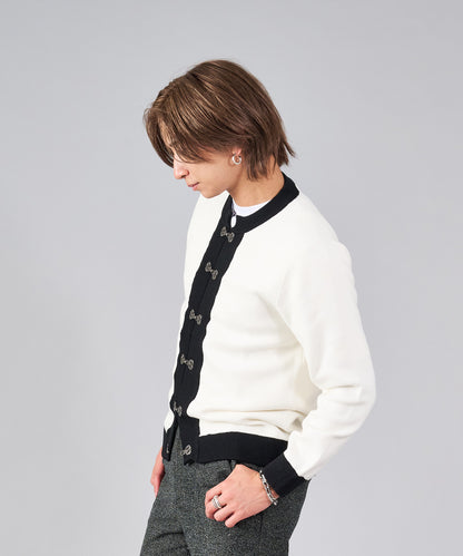 メタルボタンニットカーディガン