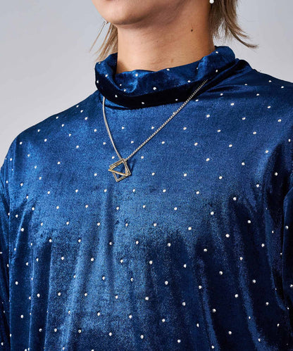 ラインストーン付きベロアタートルネック