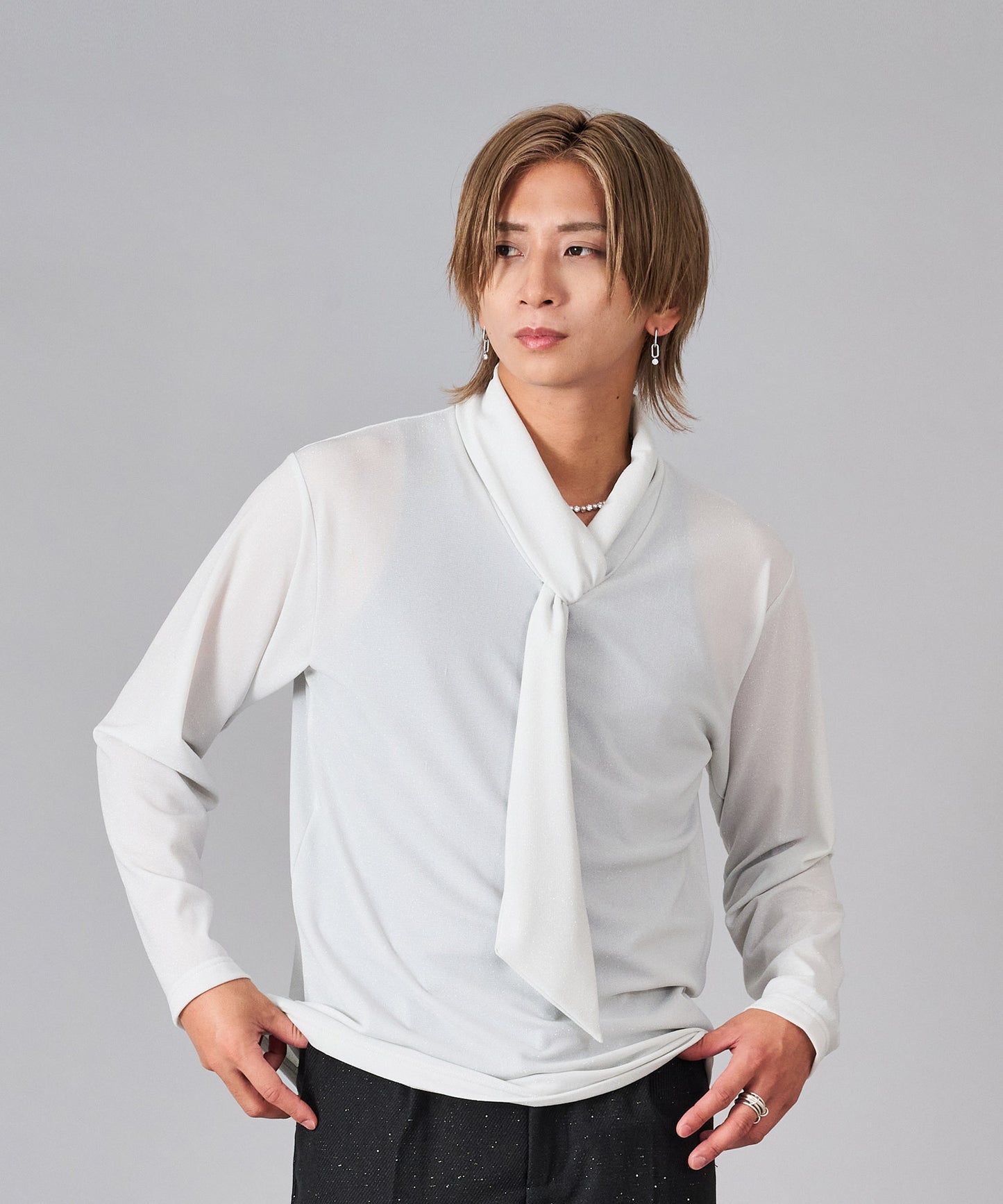 フェイクタイ付きロンT