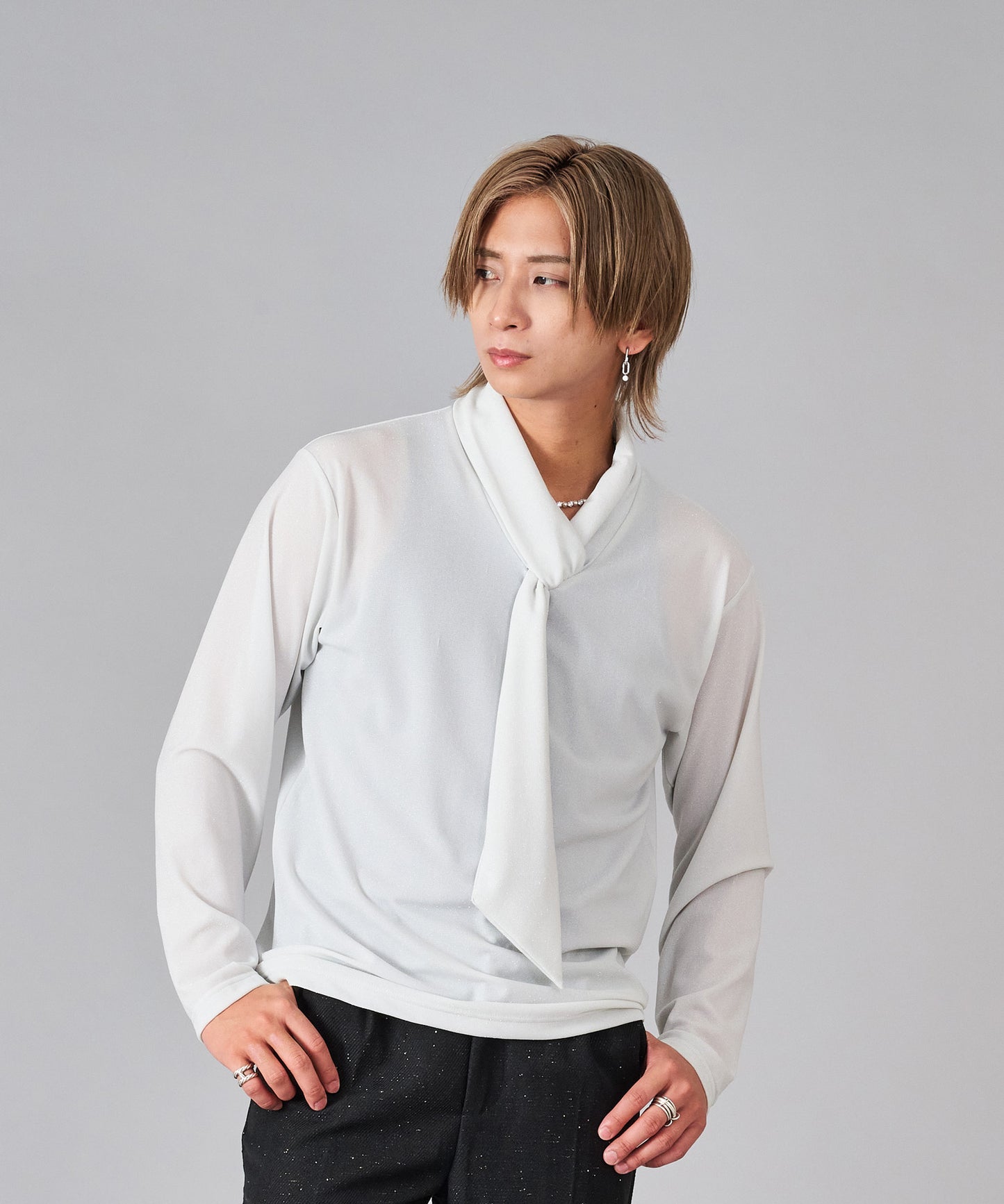 フェイクタイ付きロンT