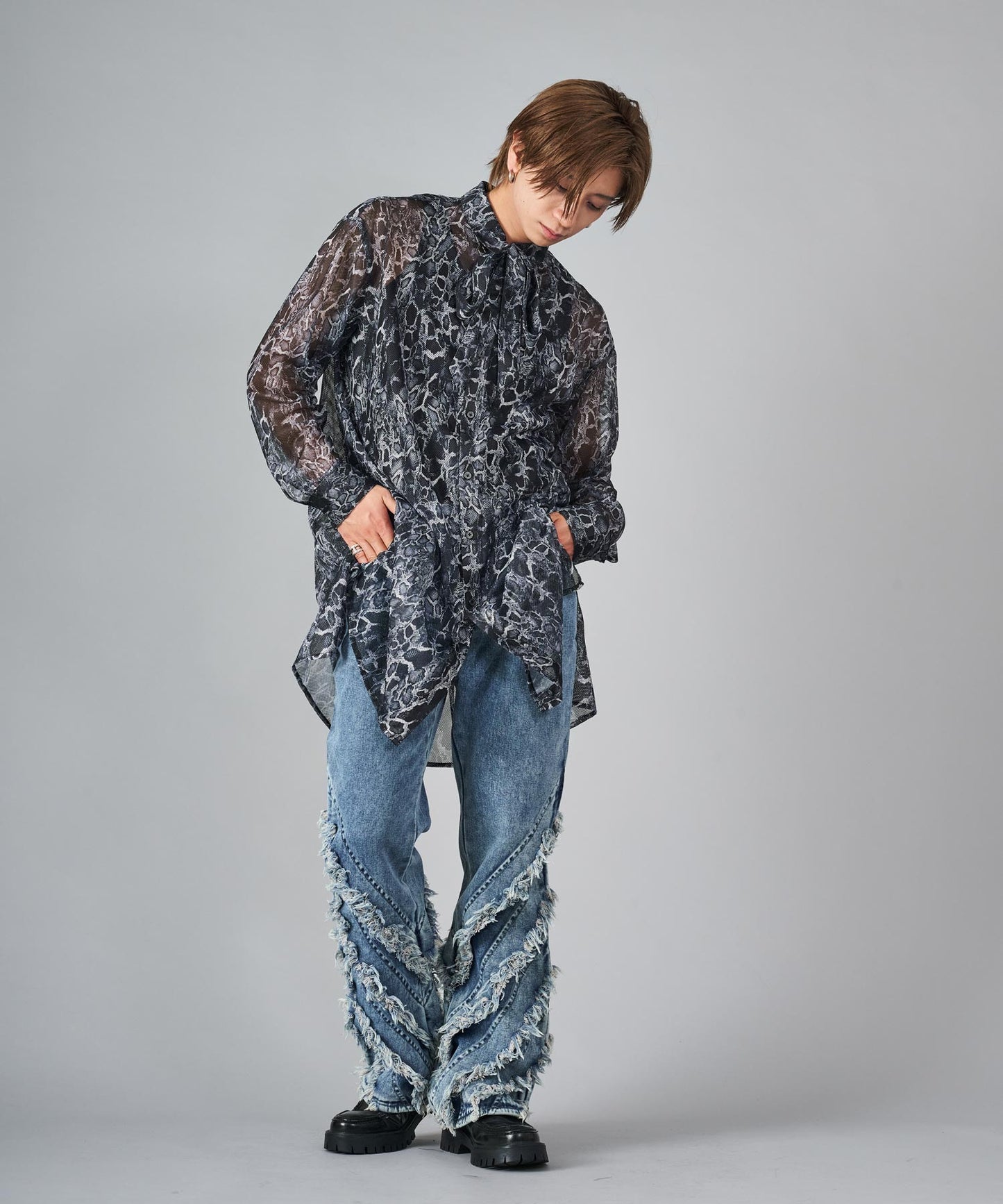 総プリントメッシュロングシャツ