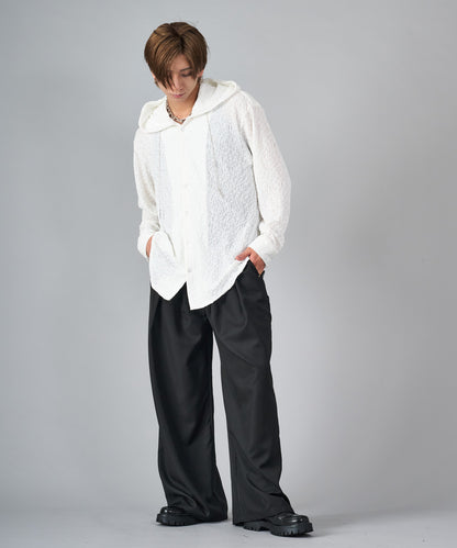 アクセサリー付きフードシャツ