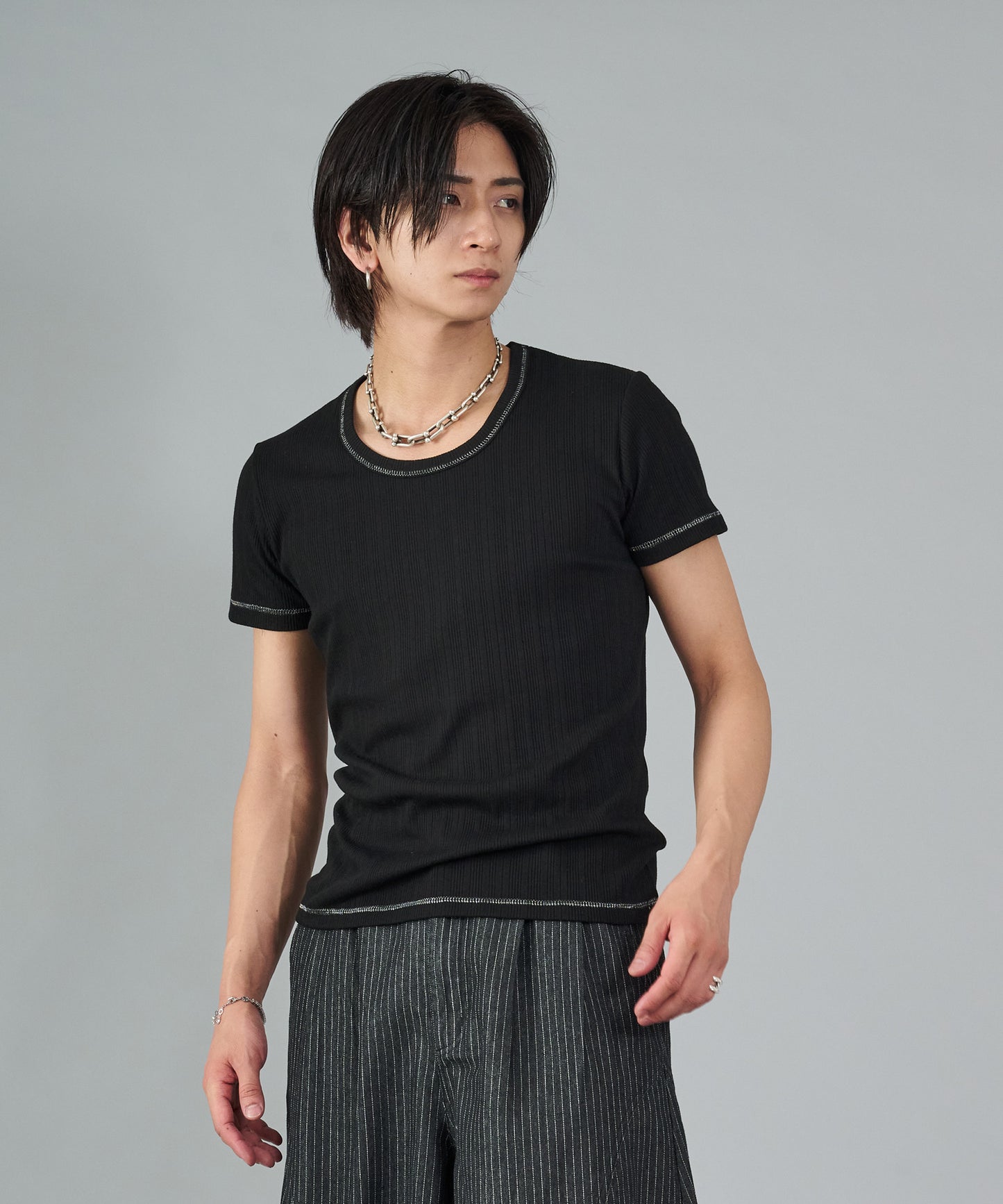 ラメ糸オーバーロックTシャツ