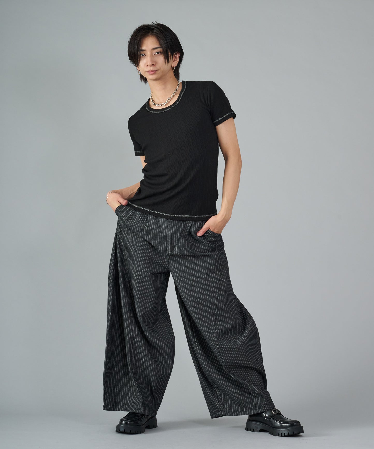 ラメ糸オーバーロックTシャツ