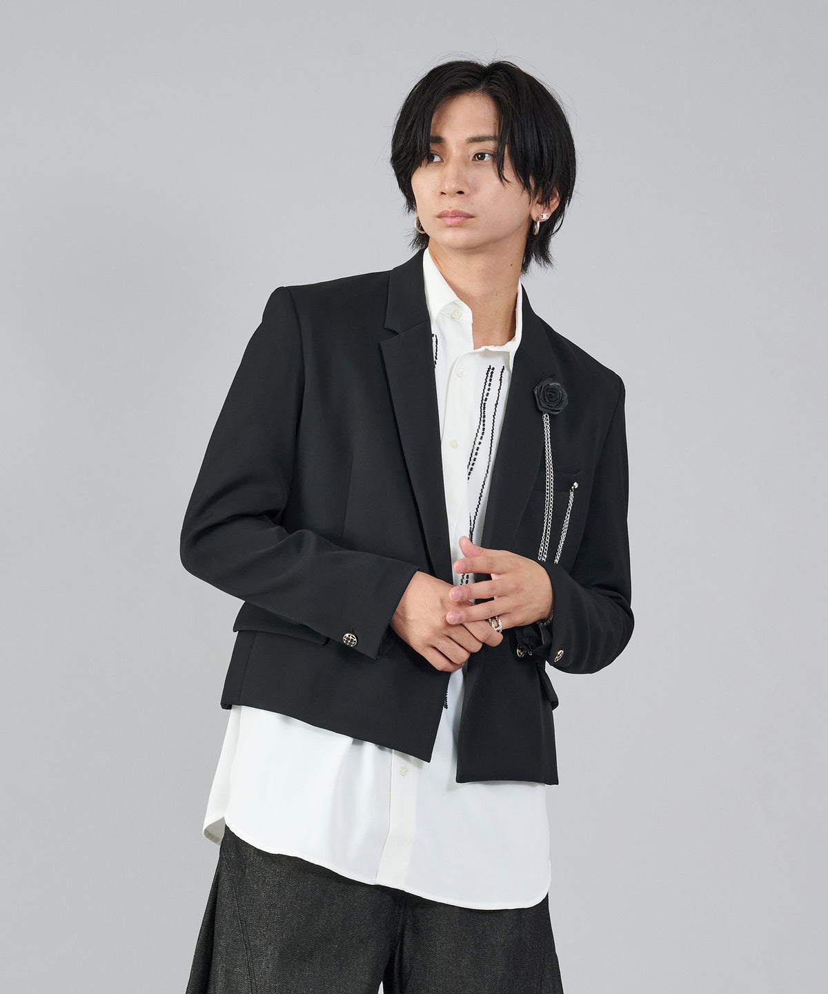 コサージュ付きWショートジャケット