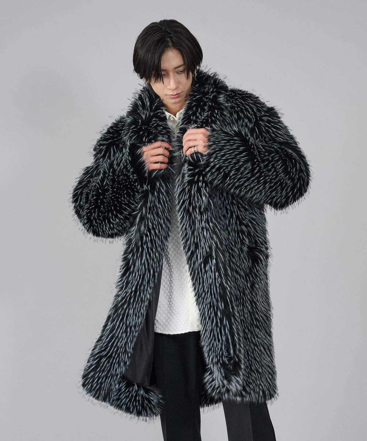 ファードロップショルダーチェスターコート