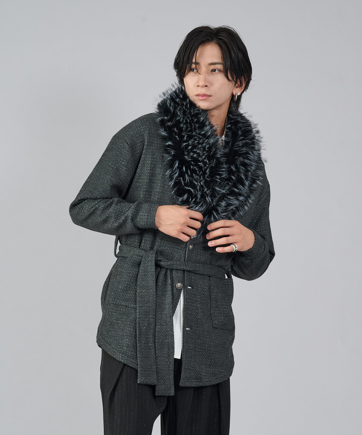 ニットソーショールファーカーデ