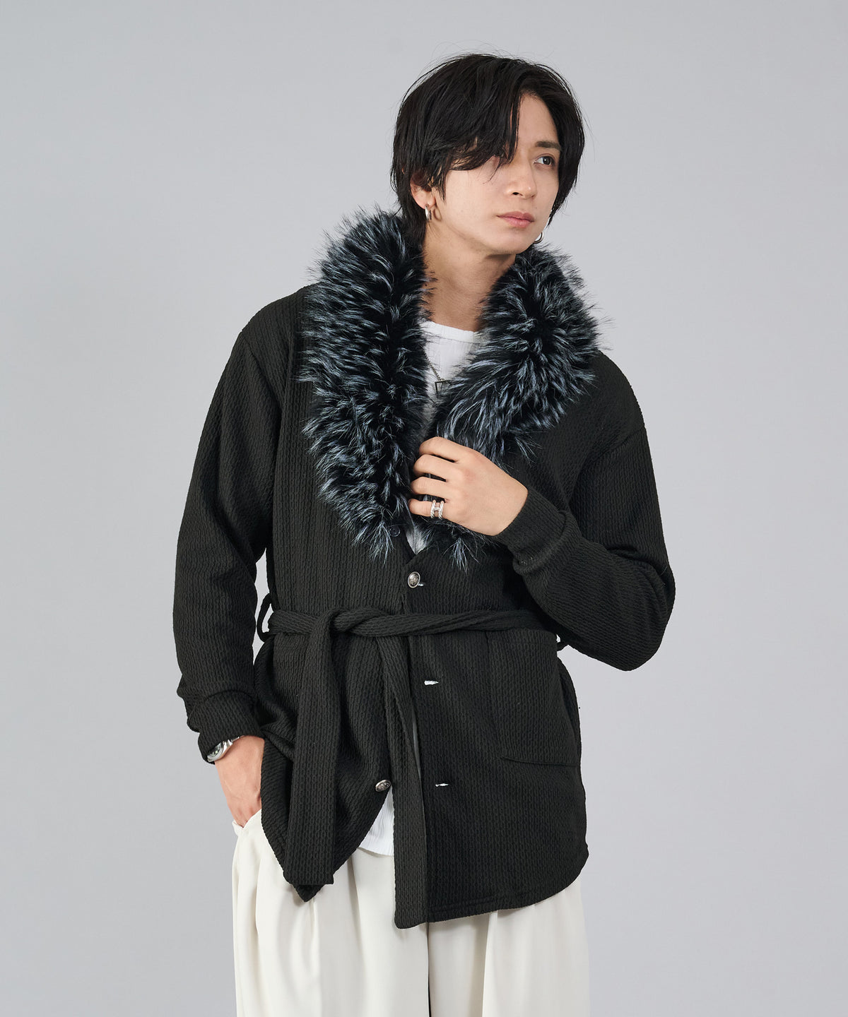 ニットソーショールファーカーデ