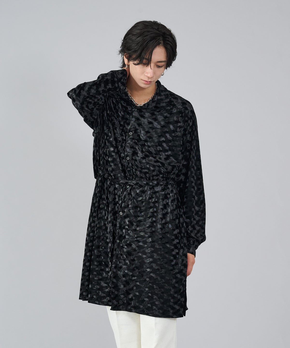 ベロアロングシャツ