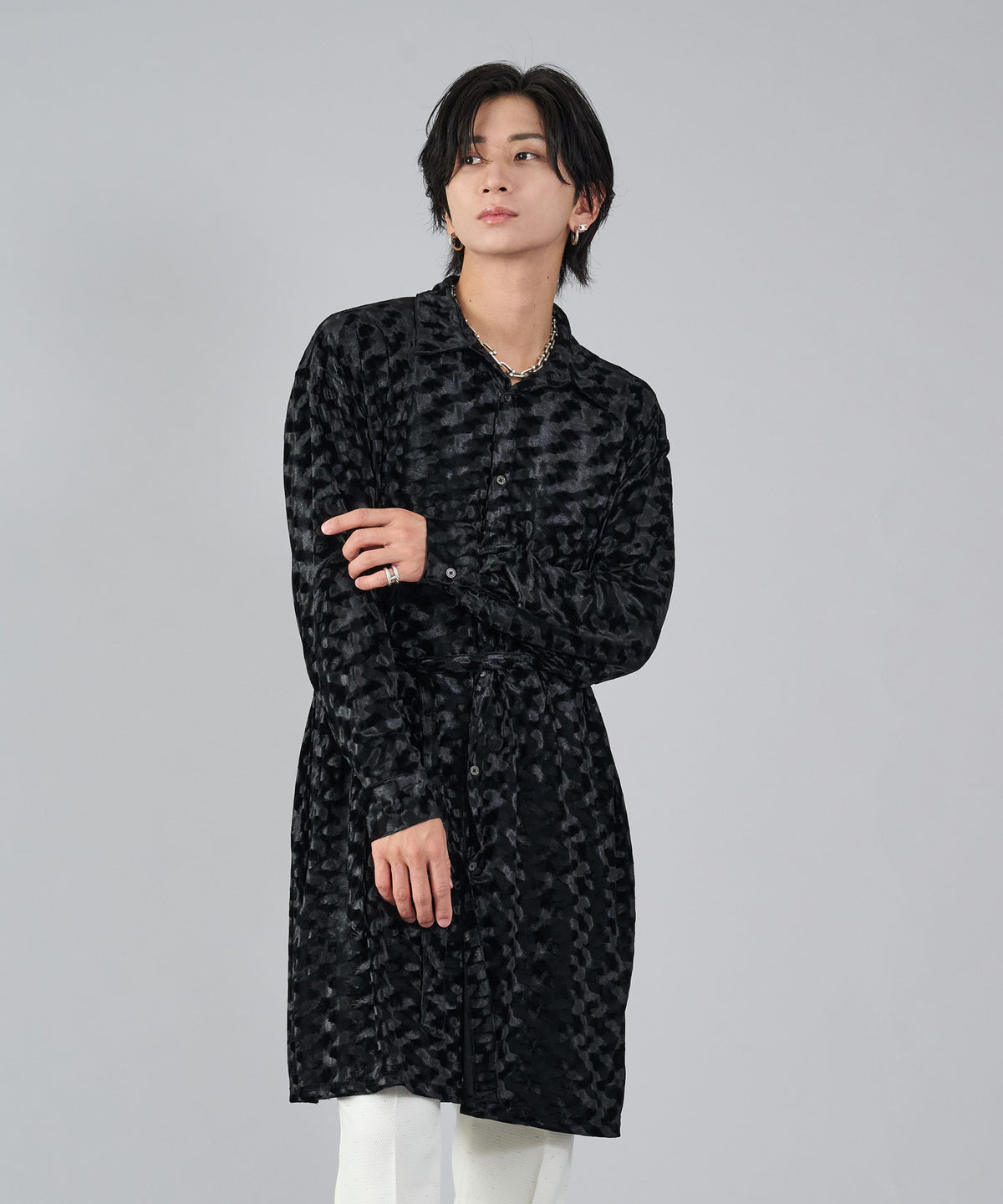 ベロアロングシャツ