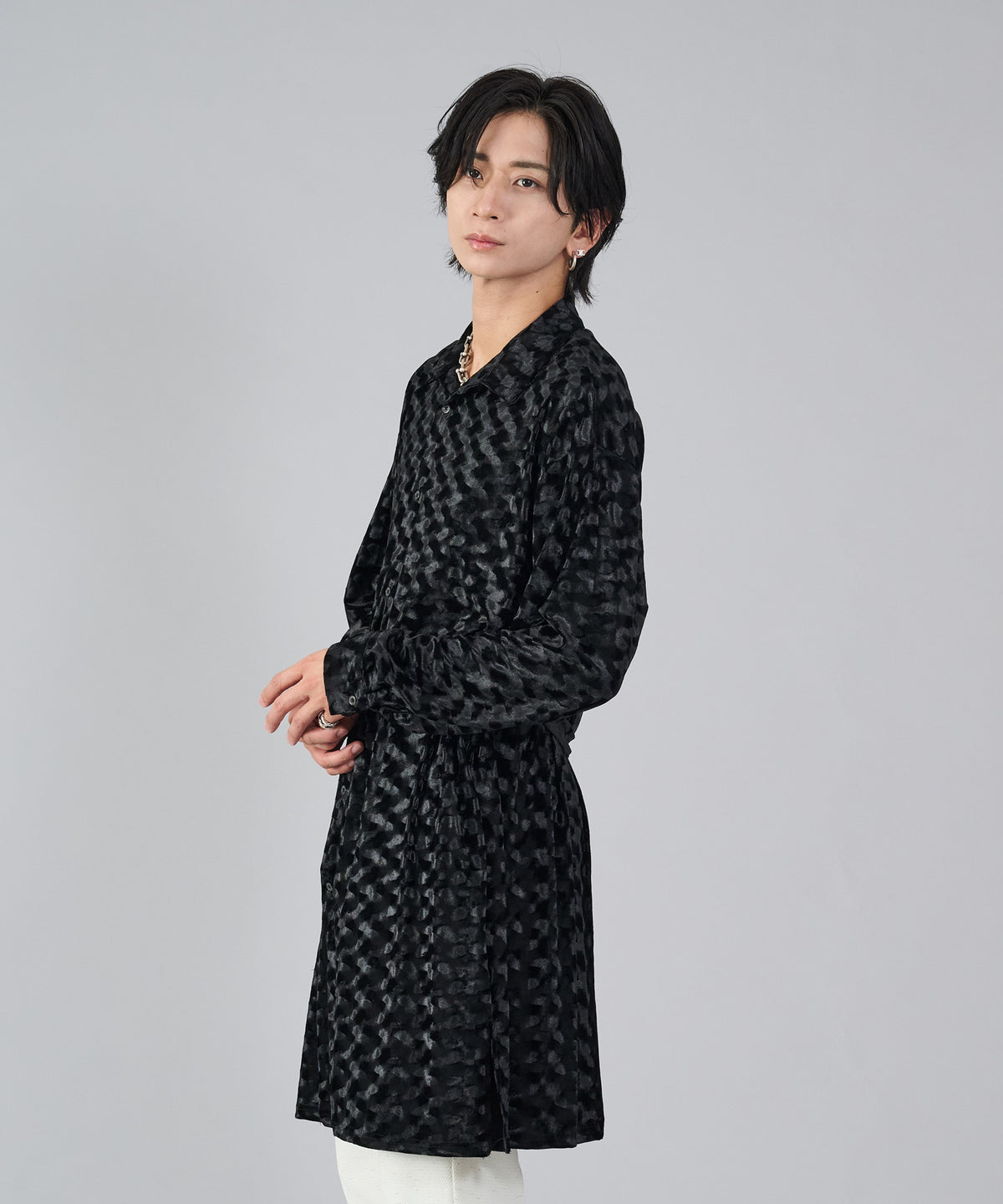 ベロアロングシャツ