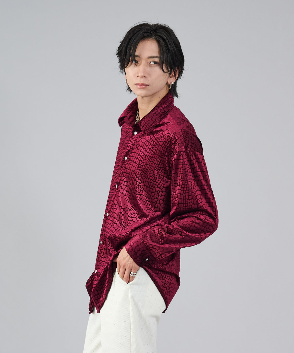 パイソン型押しベロアシャツ