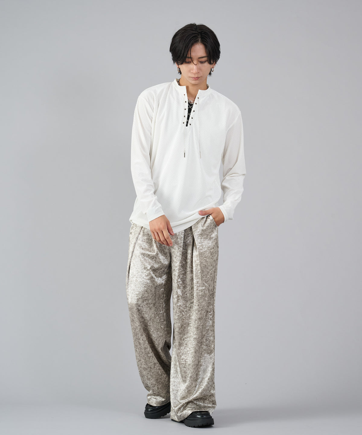 チェーンレースアップロンT